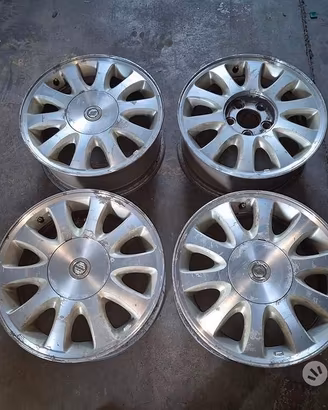 Cerchi In Lega Da 16" Per Chrysler Voyager 2004