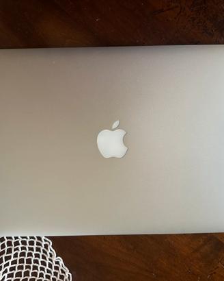 Macbook air 13”2014 i7