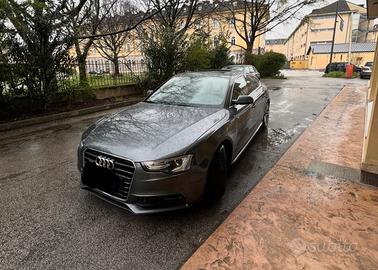 Audi A5 Sline Sportback 190 cv TETTO, in garanzia