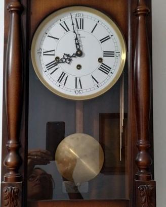 Orologio a pendolo funzionante