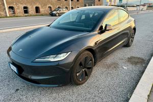 Tesla model 3 Highland rwd Premium