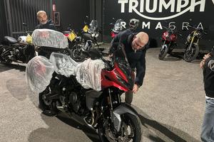 Triumph Tiger Sport 660 1.600 km Full Optional