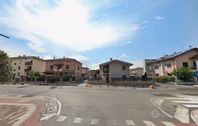 Ampio bilocale con posto auto - Roncadelle