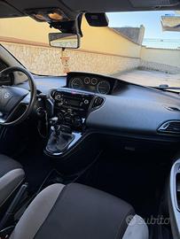 Lancia ypsilon  eco chic