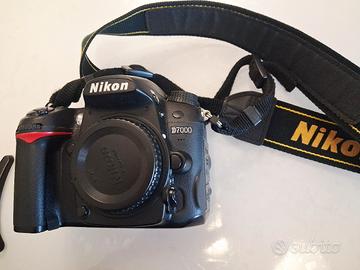 Nikon D7000  Kit Completo semiprofessionale