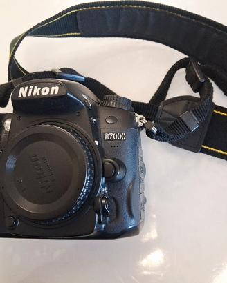 Nikon D7000  Kit Completo semiprofessionale
