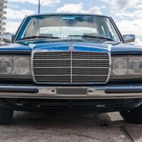 MERCEDES 200