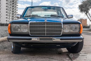 MERCEDES 200