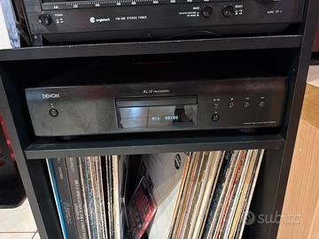Cd player e piatto per vinili