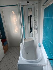 Box doccia con vasca