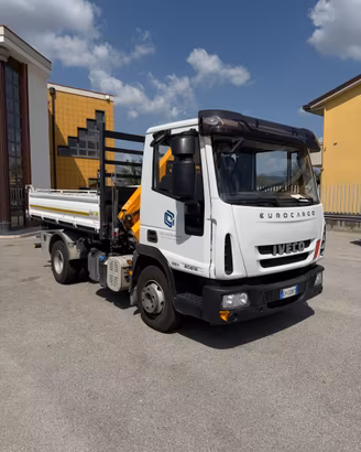Iveco Eurocargo K 75q.li gru, ribaltabile,40.000km