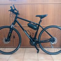 Bici ibrida da trekking Merida + accessori