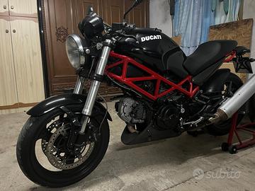 Ducati Monster 695 2006 A2