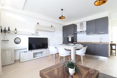 2 LOCALI A SAN BENEDETTO DEL TRONTO