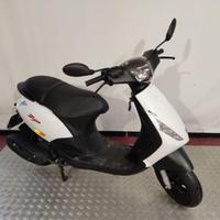 PIAGGIO Zip 50 4T