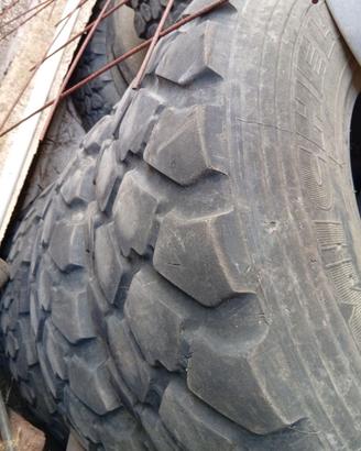 Pneumatici 12.5r20