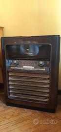 Radio giradischi Grundig vintage