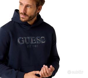 Felpa Guess con cappuccio e tasche