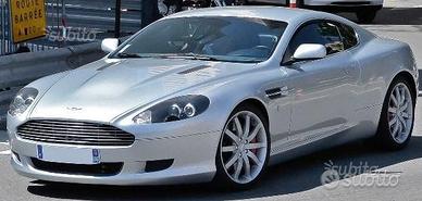 Parabrezza Aston Martin DB9 da 04