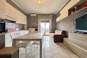 4 LOCALI A SAN GIOVANNI LUPATOTO