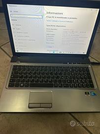 Lenovo IdeaPad Z560 I3
