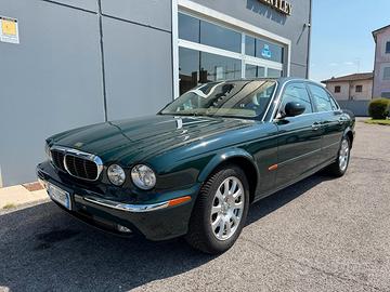 Jaguar XJ6 3.0 V6