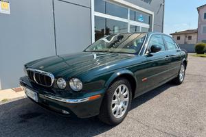 Jaguar XJ6 3.0 V6
