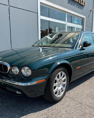 Jaguar XJ6 3.0 V6