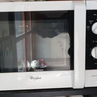 Forno a microonde con grill