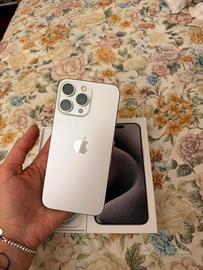 iPhone 15 Pro Max 256 GB-Titanio bianco