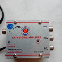 Amplificatore segnale TV a tre uscite