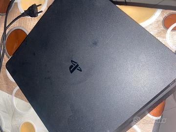 playstation 4, 500GB +2 joystick