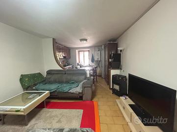 2 LOCALI A SORISOLE