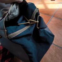 Borsa da viaggio in similpelle mai usata