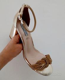 Scarpe cinturino oro