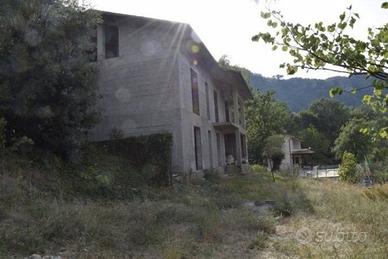 Villa di 632 m² con 3 locali a Esperia