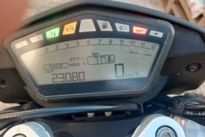 Ducati Hypermotard 821