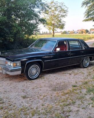 Cadillac Deville de ville PREZZO OFF-E-R-TA
