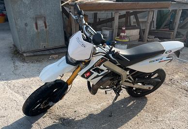 Derbi senda