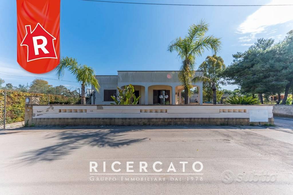 Villa di 220 m² con più di 5 locali e box auto a N - Vista 2