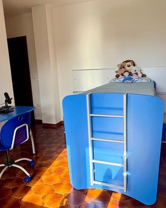 🛏Cameretta a due piani completa: Letto, Scrivania