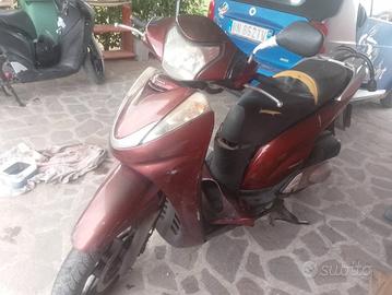 tutti i ricambi honda sh 300 2007