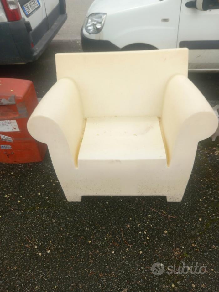 Poltrona in plastica Mobili usati