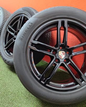 Cerchi Porsche Macan Gomme 235 55 19 - 255 50 19