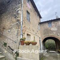 TERRRATETTO DA RISTRUTTURARE