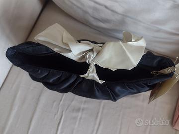 Pochette in raso nuova