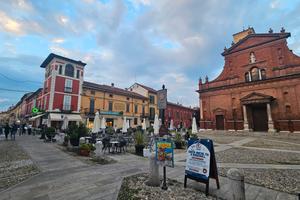 Codogno centro si propone attivita' di bar