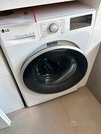Lavatrice LG TurboWash 8 Kg Oblò Silver FH2U2TDN1
