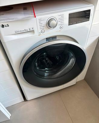 Lavatrice LG TurboWash 8 Kg Oblò Silver FH2U2TDN1