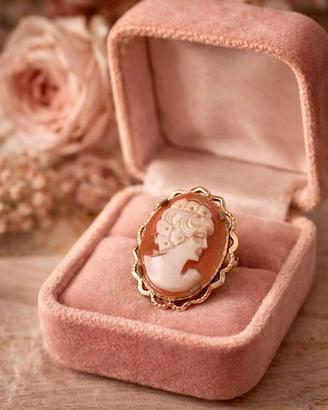 Spilla cammeo conchiglia antica placcata oro